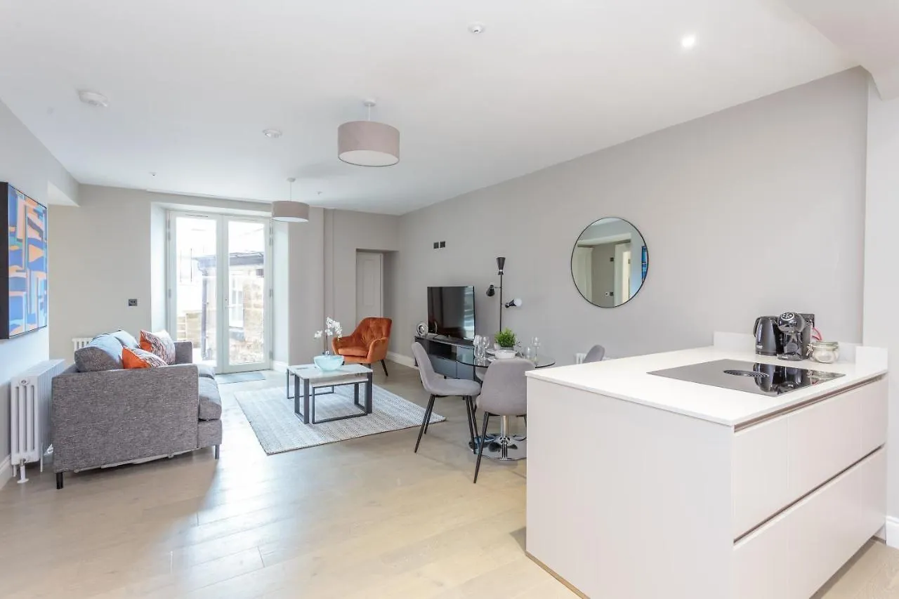 Dragon Suites - Edinburgh City Centre 1 Bed Apartment